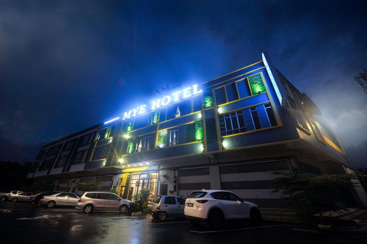 Mye Hotel Muar Exterior photo